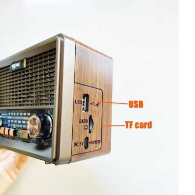 RECEPTEUR RADIO VINTAGE AUTONOME